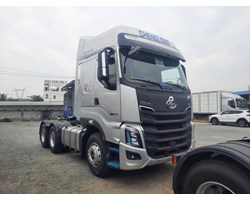 Đầu kéo CHENGLONG 385HP H7 Power cầu láp