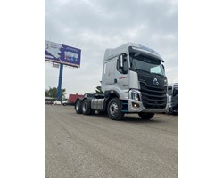 Đầu kéo CHENGLONG 420HP H7 Power cầu láp