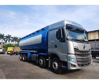 Xe chở cám Chenglong 30 - 35 m3